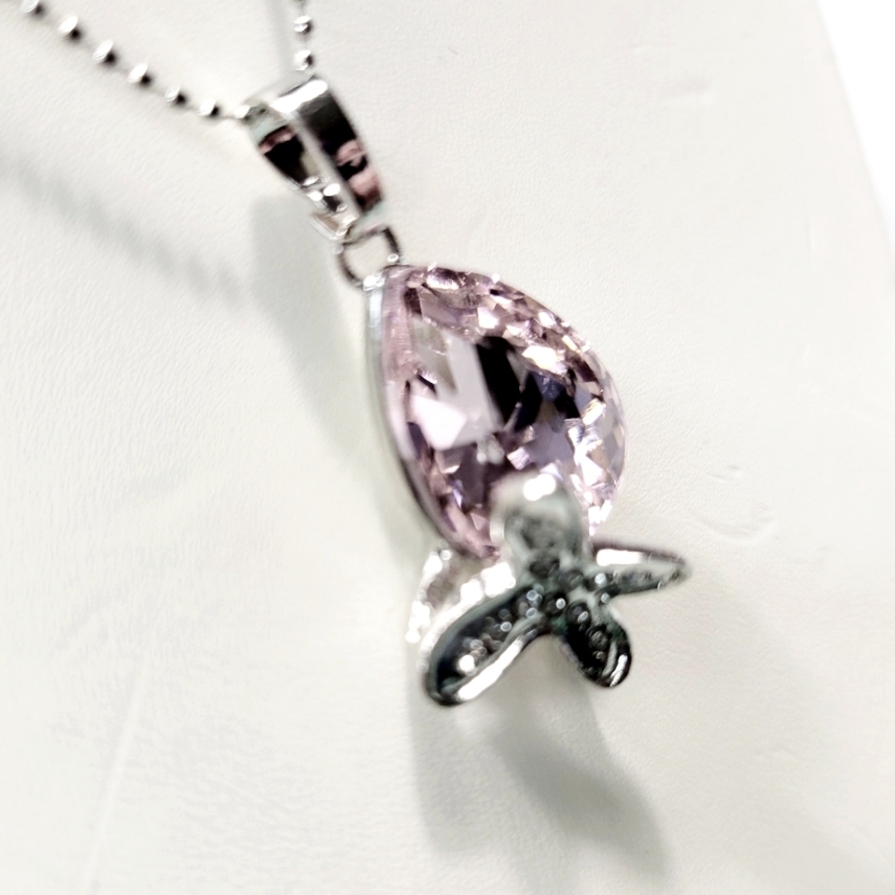 Necklace with Teardrop shaped Pendant